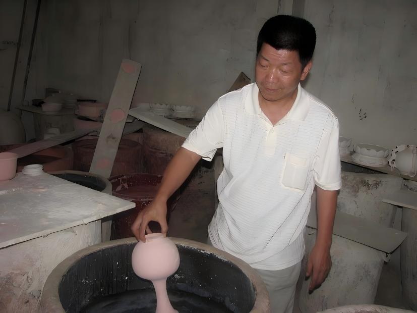 蘸釉工序